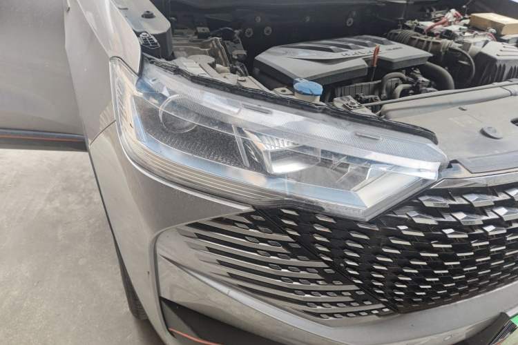 Used Haval H6 2021 3rd Generation 1.5T Automatic Two-Wheel Drive Supreme+ Right Front Headlight