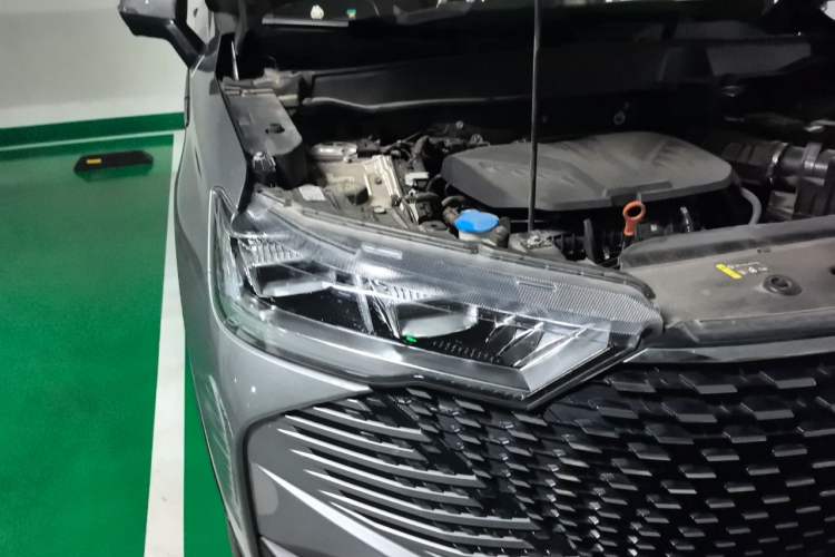 Used Haval H6 2021 3rd Generation 2.0T Automatic All-Wheel Drive Max Right Front Headlight