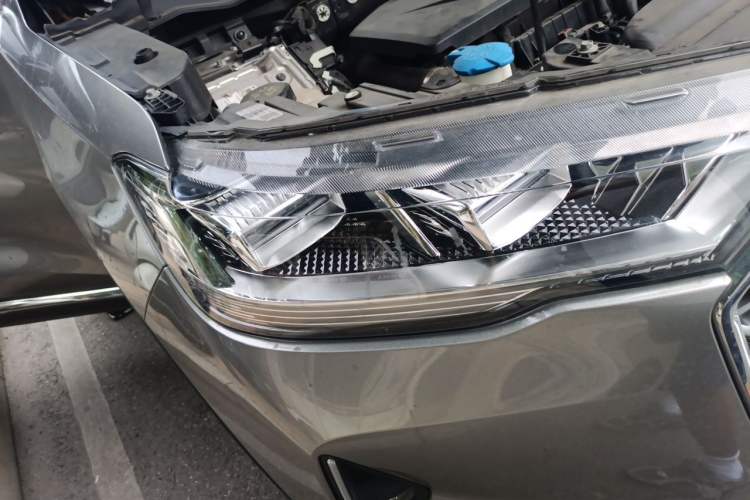 Used Haval H6 2021 3rd Generation 1.5T Automatic Two-Wheel Drive Max Right Front Headlight