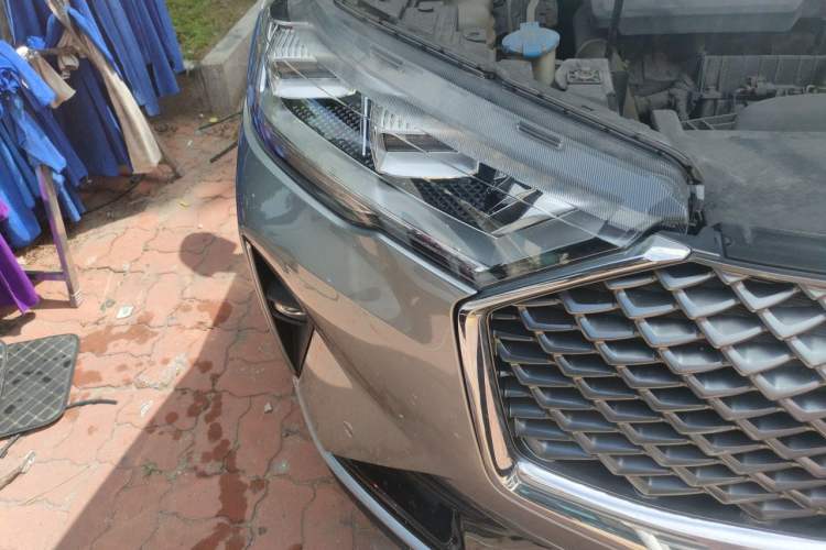 Used Haval H6 2021 3rd Generation 1.5T Automatic Two-Wheel Drive Supreme+ Right Front Headlight