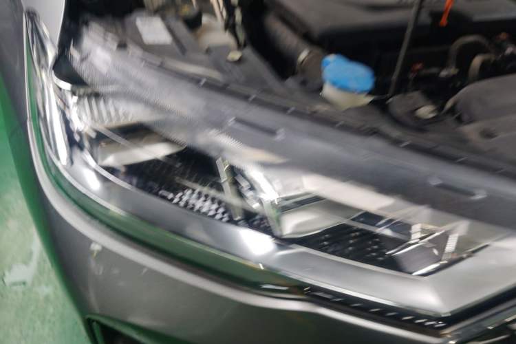 Used Haval H6 2021 3rd Generation 1.5T Automatic Two-Wheel Drive Pro Right Front Headlight