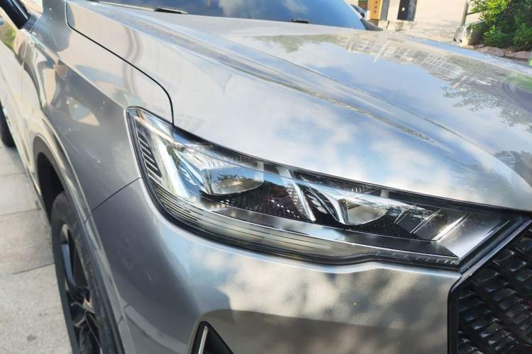 Used Haval H6 2021 3rd Generation 2.0T Automatic Two-Wheel Drive Max Right Front Headlight
