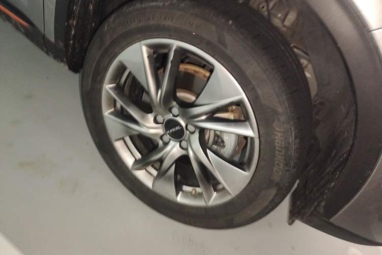 Used Haval H6 2021 3rd Generation 1.5T Automatic Two-Wheel Drive Supreme+ Right Front Wheel Hub