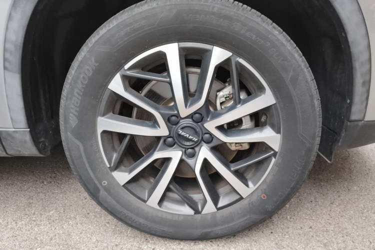 Used Haval H6 2021 3rd Generation 1.5T Automatic Two-Wheel Drive Max Right Front Wheel Hub