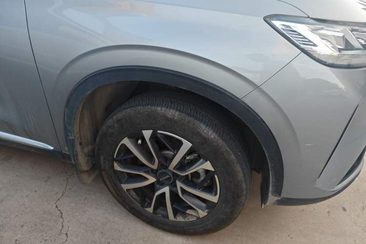 Used Haval H6 2021 3rd Generation 1.5T Automatic Two-Wheel Drive Max Right Front Wheel Hub