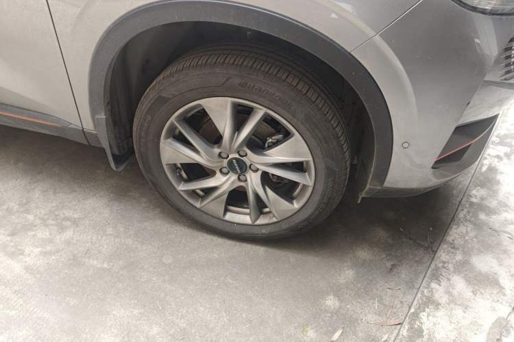 Used Haval H6 2021 3rd Generation 1.5T Automatic Two-Wheel Drive Supreme+ Right Front Wheel Hub