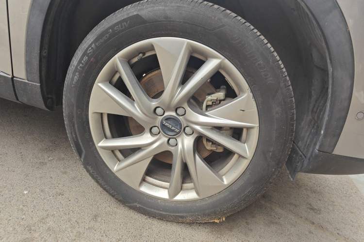Used Haval H6 2021 3rd Generation 1.5T Automatic Two-Wheel-Drive Supreme Right Front Wheel Hub