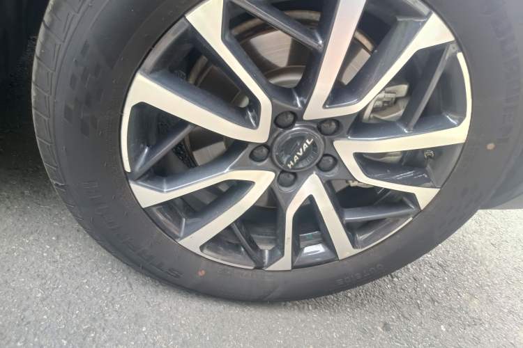 Used Haval H6 2021 3rd Generation 1.5T Automatic Two-Wheel Drive Max Right Front Wheel Hub