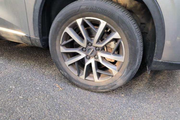 Used Haval H6 2021 3rd Generation 1.5T Automatic Two-Wheel Drive Max Right Front Wheel Hub