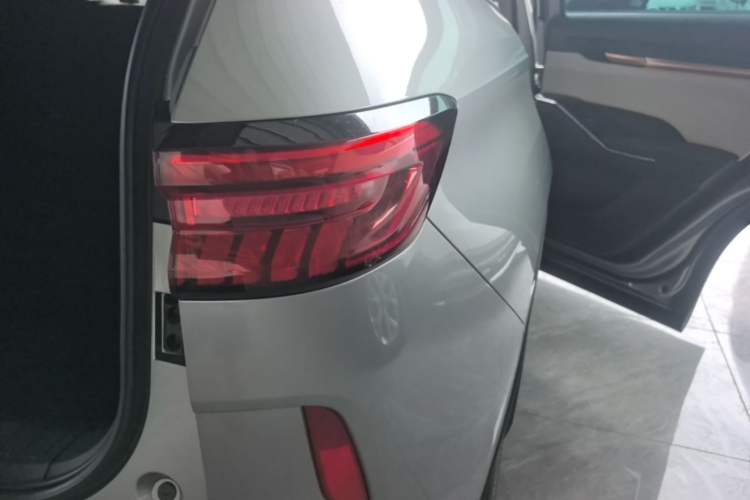 Used Haval H6 2021 3rd Generation 1.5T Automatic Two-Wheel Drive Pro Right Rear Taillight