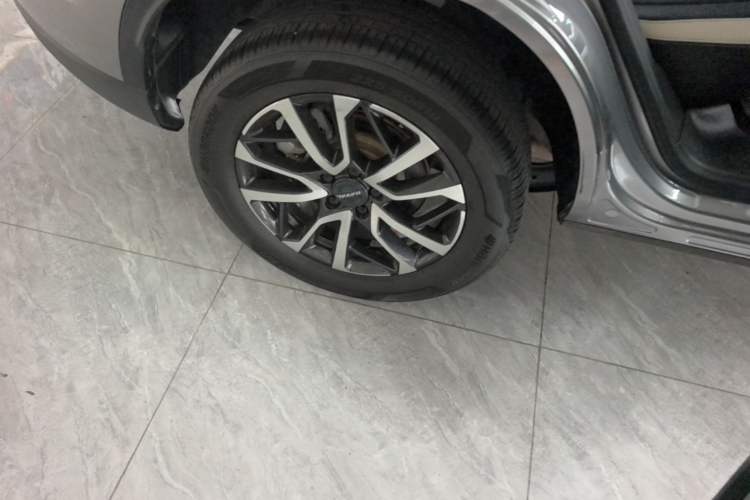 Used Haval H6 2021 3rd Generation 1.5T Automatic Two-Wheel Drive Pro Right Rear Wheel Hub