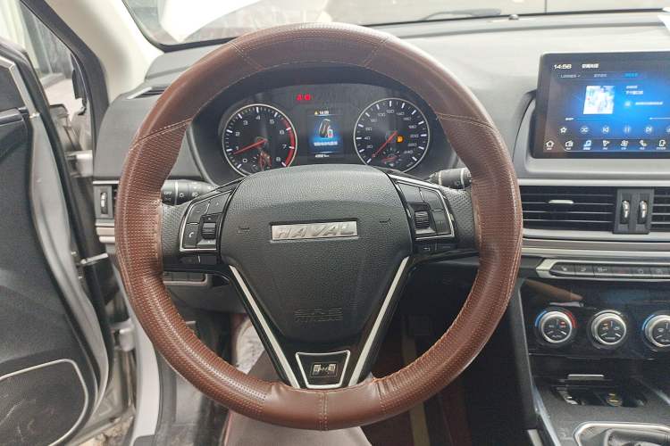 Used Haval H6 2021 Sport Edition 1.5T Manual Elite Smart Connect Version U-Shape Grille Steering Wheel