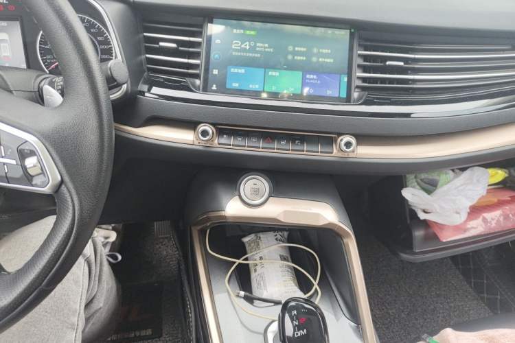 Used Haval H6 2021 1.5 GDIT Automatic Champion Edition Audio And AC Panel