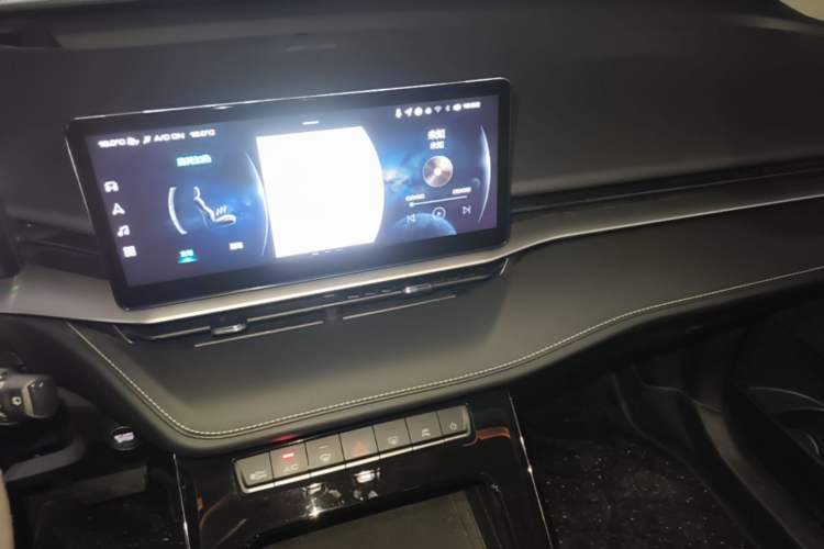 Used Haval H6 2021 3rd Generation 1.5T Automatic Two-Wheel-Drive Supreme Audio And AC Panel