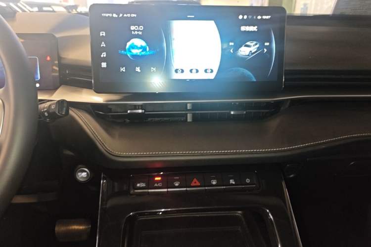 Used Haval H6 2021 3rd Generation 1.5T Automatic Two-Wheel Drive Pro Audio And AC Panel