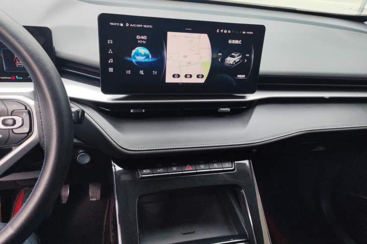 Used Haval H6 2021 3rd Generation 1.5T Automatic Two-Wheel Drive Max Audio And AC Panel