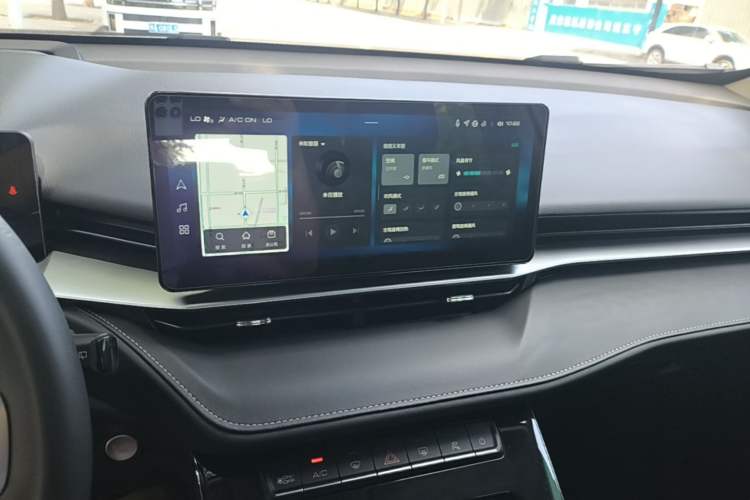 Used Haval H6 2021 3rd Generation 1.5T Automatic Two-Wheel Drive Max Audio And AC Panel