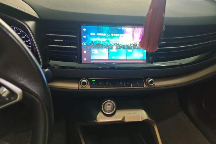 Used Haval H6 2021 1.5 GDIT Automatic Champion Edition Audio And AC Panel