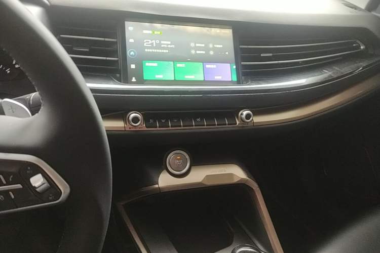Used Haval H6 2021 1.5T Automatic Urban Edition Audio And AC Panel