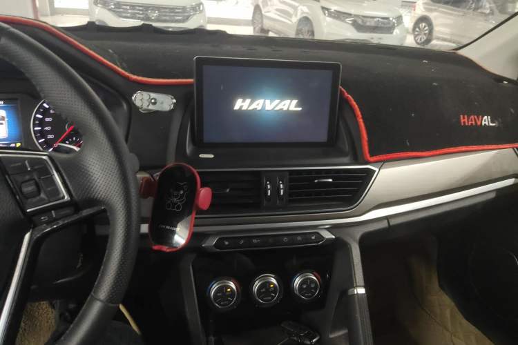 Used Haval H6 2021 Sport Edition 1.5T Automatic Elite Smart Connectivity Model U-Shape Grille Audio And AC Panel