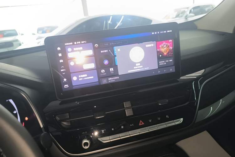 Used Haval H6 2021 China Trend Edition 1.5 GDIT Automatic Champion Version Audio And AC Panel