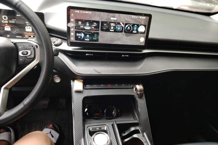 Used Haval H6 2021 3rd Generation 1.5T Automatic Two-Wheel Drive Max Audio And AC Panel