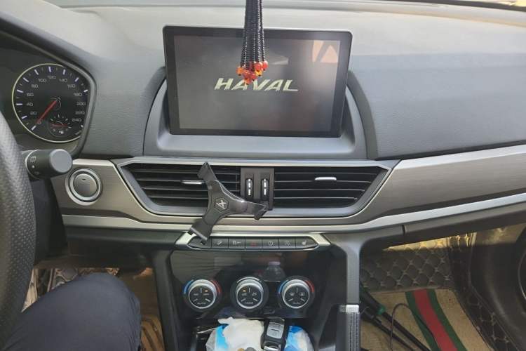 Used Haval H6 2021 Sport Edition 1.5T Automatic Elite Smart Connectivity Model with Hexagonal Grille Audio And AC Panel