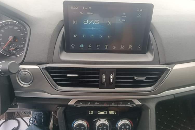Used Haval H6 2021 Sport Edition 1.5T Automatic Elite Smart Connectivity Model U-Shape Grille Audio And AC Panel