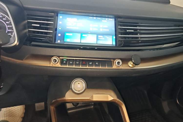 Used Haval H6 2021 1.5T Automatic Champion Edition Audio And AC Panel