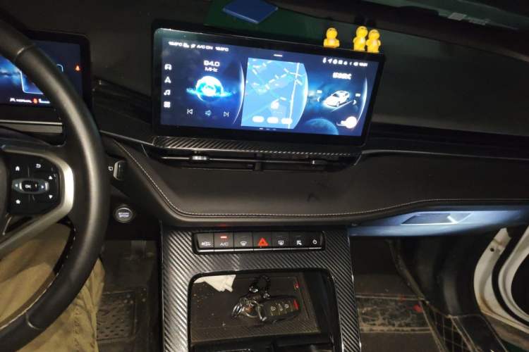 Used Haval H6 2021 3rd Generation 1.5T Automatic Two-Wheel Drive Max Audio And AC Panel