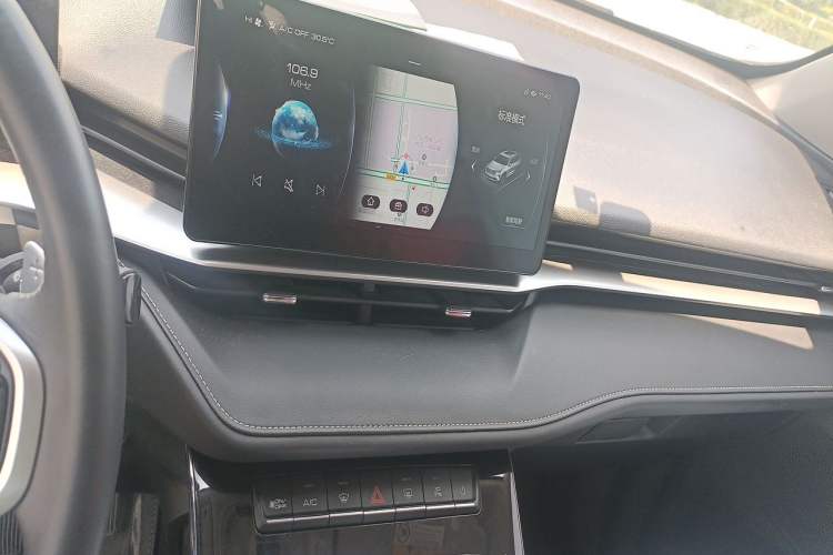 Used Haval H6 2021 3rd Generation 1.5T Automatic Two-Wheel Drive Max Audio And AC Panel