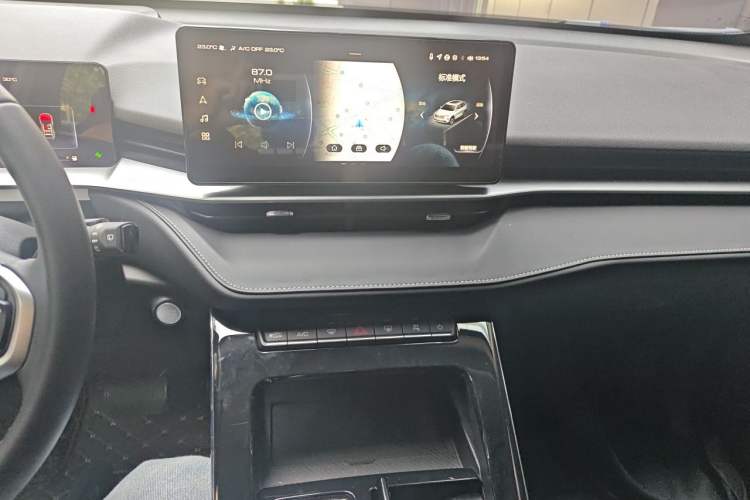 Used Haval H6 2021 3rd Generation 1.5T Automatic Two-Wheel Drive Max Audio And AC Panel