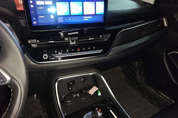 Used Haval H6 2021 China Trend Edition 1.5 GDIT Automatic Champion Version Audio And AC Panel
