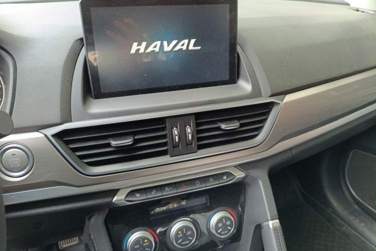 Used Haval H6 2021 Sport Edition 1.5T Automatic Elite Smart Connectivity Model with Hexagonal Grille Audio And AC Panel