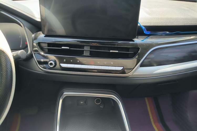Used Haval H6 2021 National Trend Edition 1.5T Automatic Champion Version Audio And AC Panel