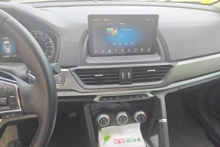 Used Haval H6 2021 Sport Edition 1.5T Automatic Elite Smart Connectivity Model with Hexagonal Grille Audio And AC Panel