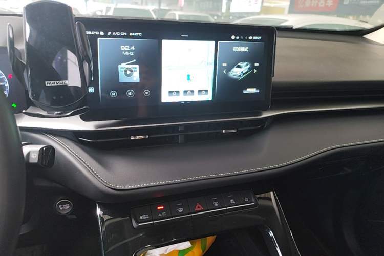 Used Haval H6 2021 3rd Generation 1.5T Automatic Two-Wheel-Drive Supreme Audio And AC Panel