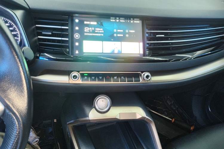 Used Haval H6 2021 1.5 GDIT Automatic Champion Edition Audio And AC Panel