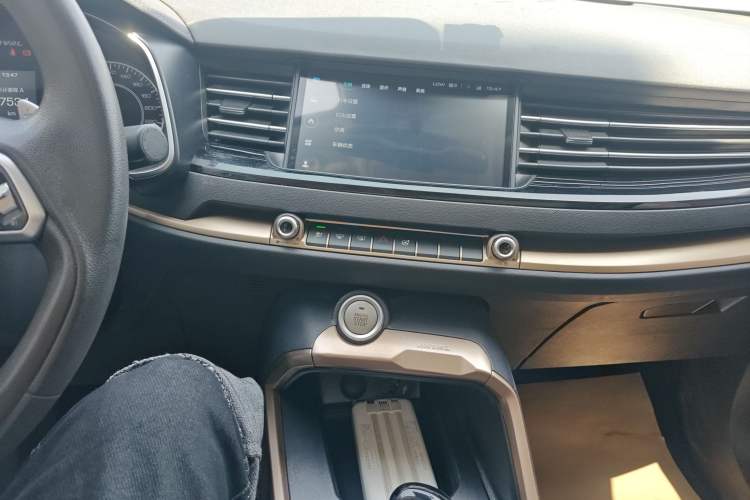 Used Haval H6 2021 1.5T Automatic Urban Edition Audio And AC Panel