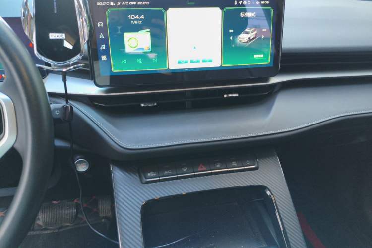 Used Haval H6 2021 3rd Generation 2.0T Automatic Two-Wheel Drive Max Audio And AC Panel