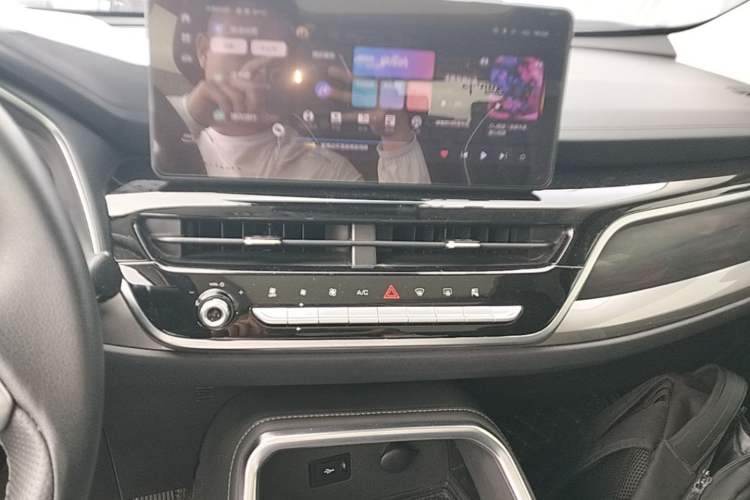 Used Haval H6 2021 National Trend Edition 1.5T Automatic Champion Version Audio And AC Panel