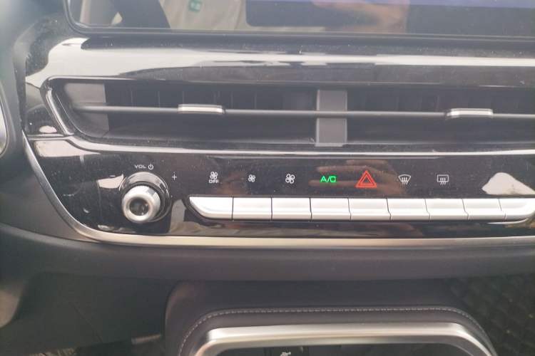 Used Haval H6 2021 National Trend Edition 1.5T Automatic Urban Version Audio And AC Panel