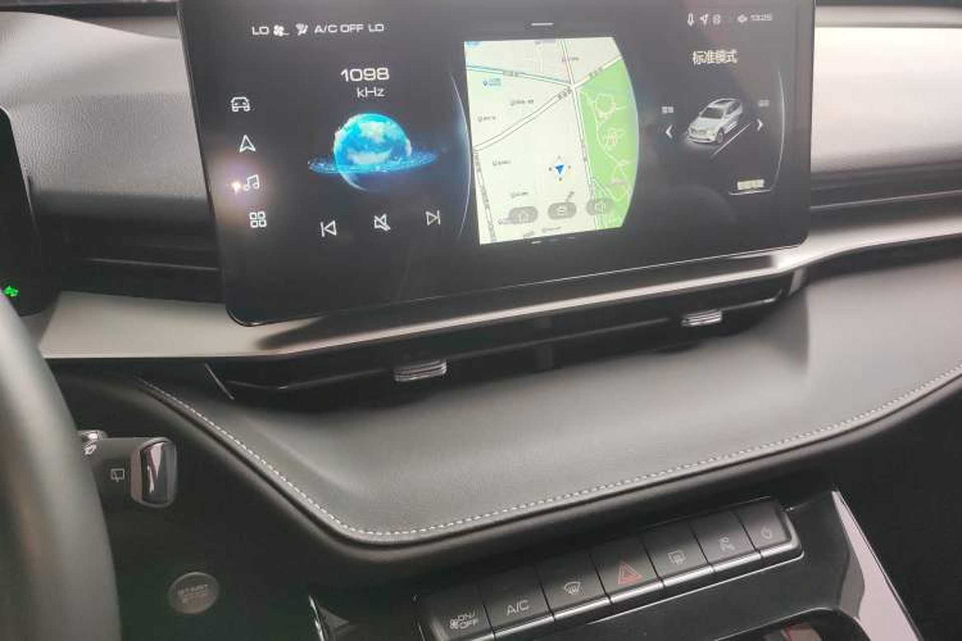 Used Haval H6 2021 3rd Generation 2.0T Automatic Two-Wheel Drive Max Audio And AC Panel