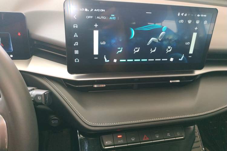 Used Haval H6 2021 3rd Generation 1.5T Automatic Two-Wheel Drive Pro Audio And AC Panel