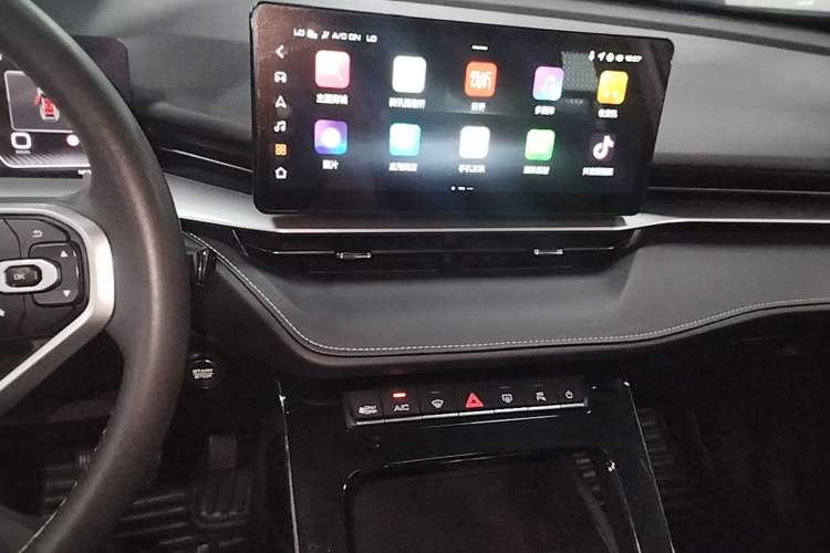 Used Haval H6 2021 3rd Generation 1.5T Automatic Two-Wheel Drive Max Audio And AC Panel