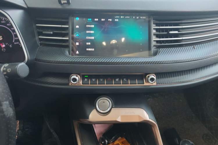 Used Haval H6 2021 1.5 GDIT Automatic Champion Edition Audio And AC Panel