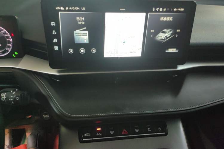 Used Haval H6 2021 3rd Generation 1.5T Automatic Two-Wheel Drive Max Audio And AC Panel