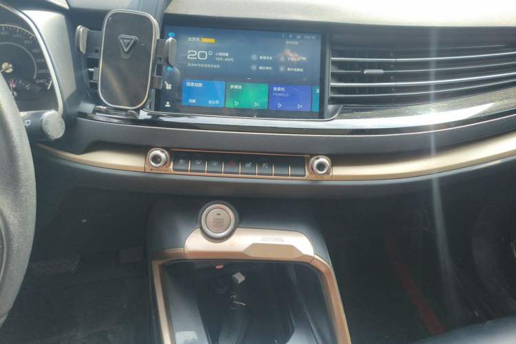 Used Haval H6 2021 1.5T Automatic Champion Edition Audio And AC Panel