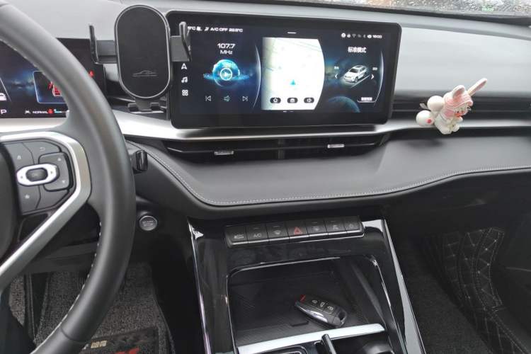 Used Haval H6 2021 3rd Generation 2.0T Automatic Two-Wheel Drive Max Audio And AC Panel