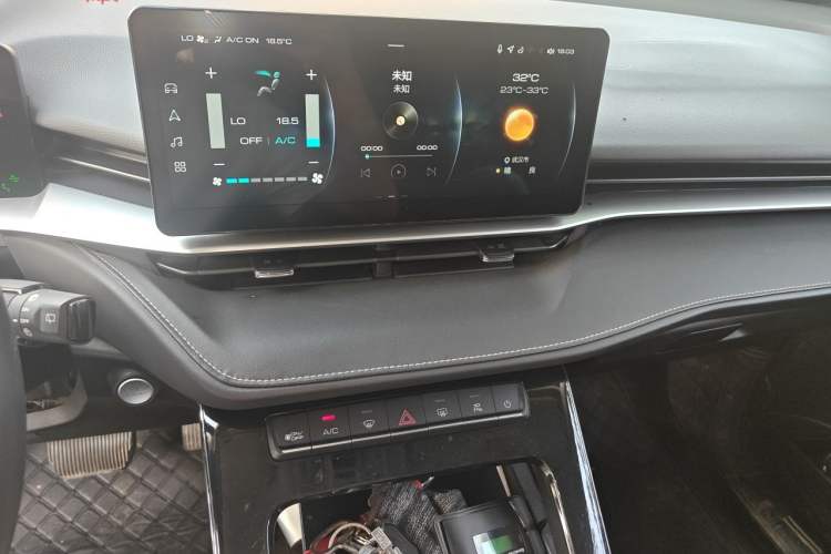 Used Haval H6 2021 3rd Generation 1.5T Automatic Two-Wheel Drive Max Audio And AC Panel
